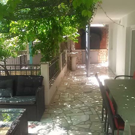 Appartement Pavlic 2 à Omiš Extérieur photo