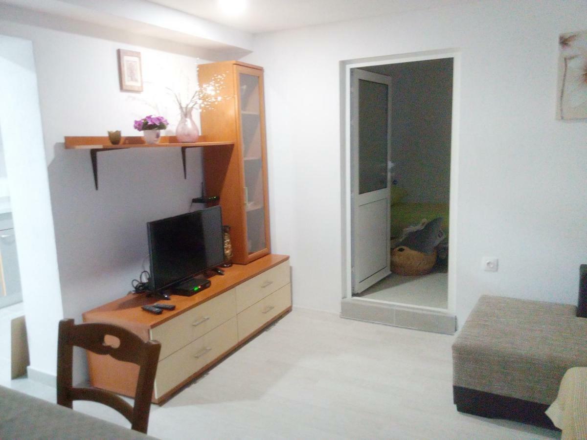 Appartement Pavlic 2 à Omiš Extérieur photo