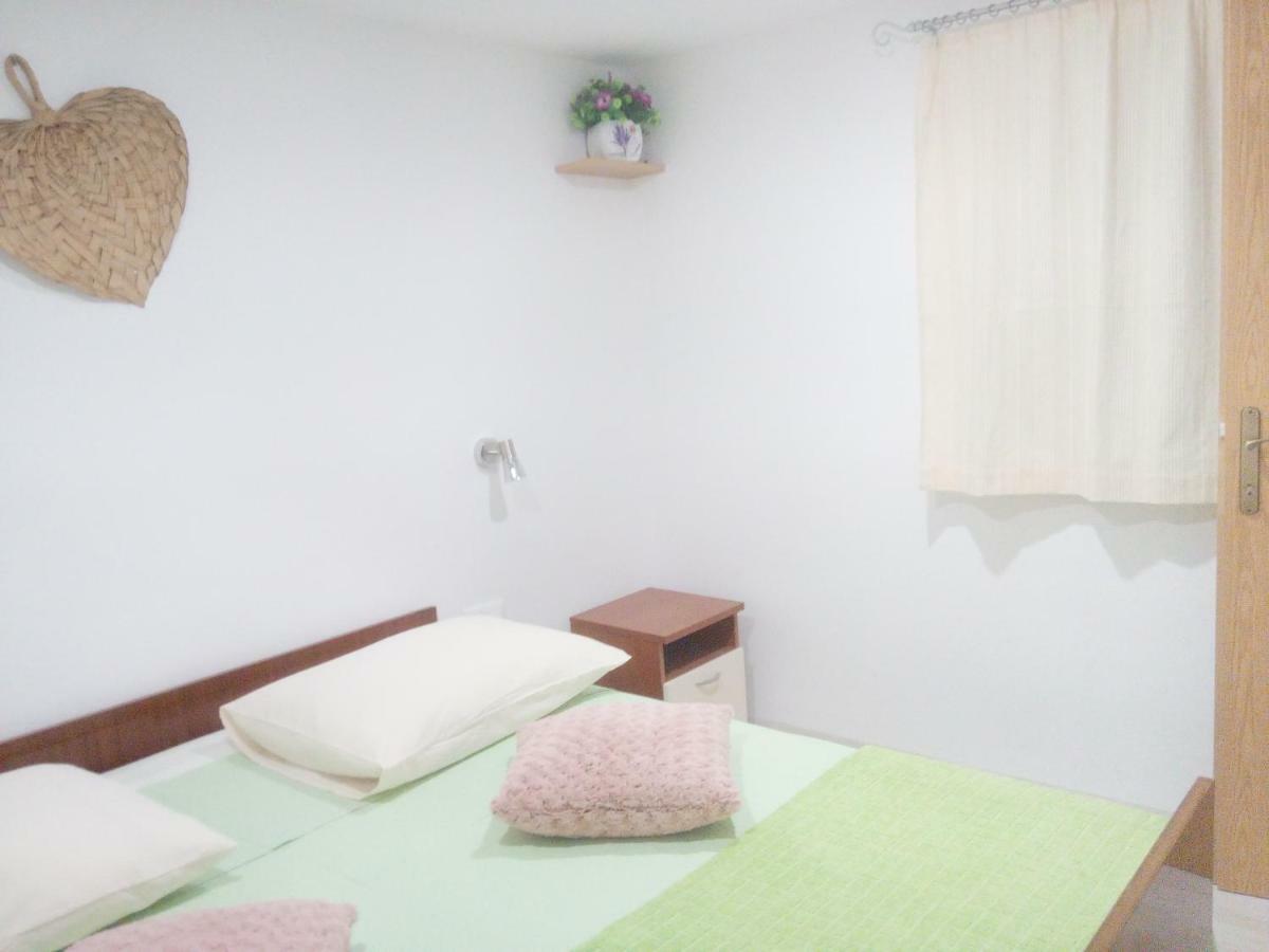 Appartement Pavlic 2 à Omiš Extérieur photo